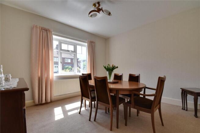 3 bed Bungalow for sale Image 4