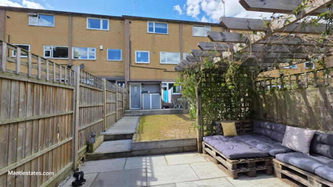 2 bed maisonette for sale Burnside Close, Barnet
