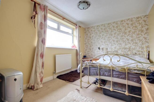 3 bed Detached for sale Image 8
