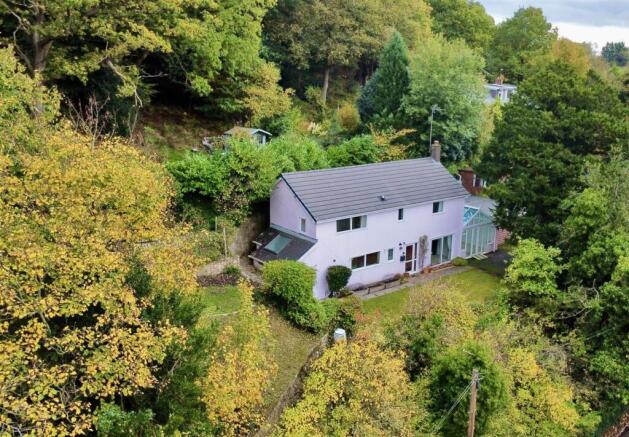 5-bed detached on Rhyddyn Hill, Caergwrle, LL12, £400,000