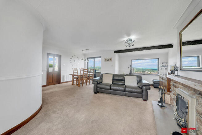 3 bed Terraced for sale Image 5