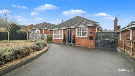 Booth Avenue, Pleasley, NG19