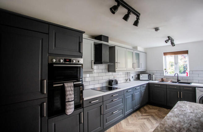 Kitchen 1