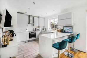 17, Rowley Lane, Borehamwood WD6 5PA