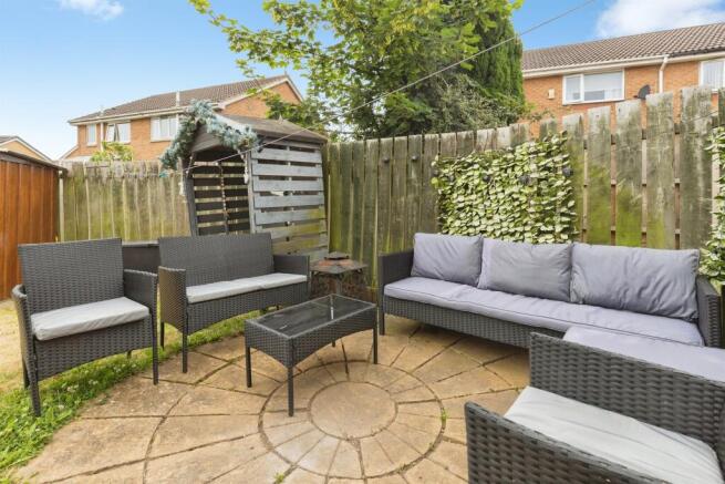 2 bed Semi-Detached for sale Image 11