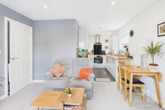 2 bed Apartment for sale Image 6