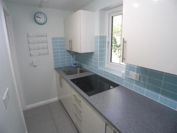 REFITTED KITCHEN