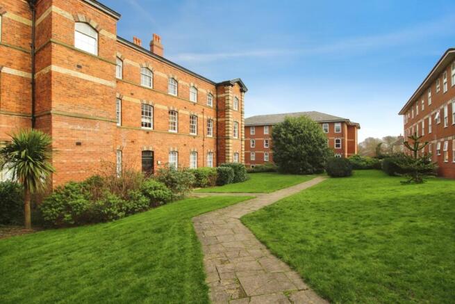 1 bed Apartment for sale Image 11