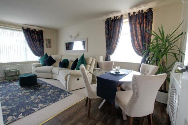 Lounge/Diner