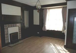 Flat 1 18 Bridge Street Lounge