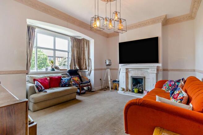 3 bed Semi-Detached for sale Image 4