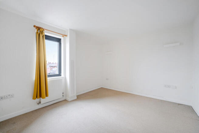 1430551-9-69b2e80...