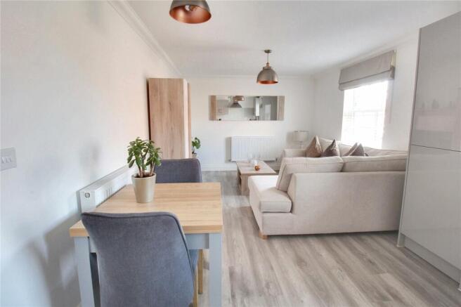 Lounge/Kitchen