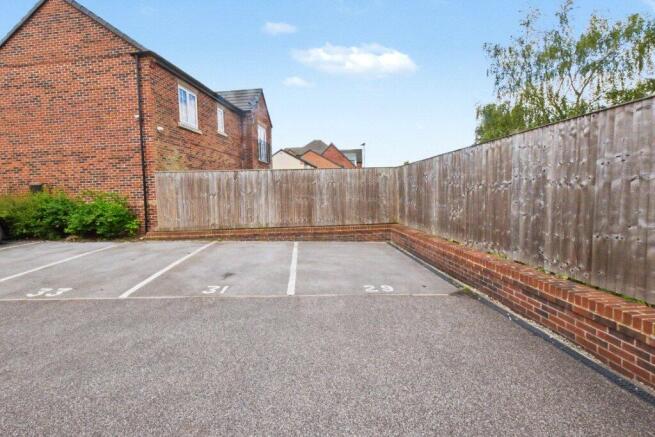 2 bed Apartment for sale Image 10