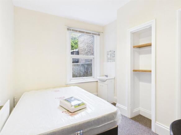Bedroom-To-Rent