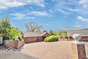7, Riverview, Glasbury, Hereford HR3 5NR