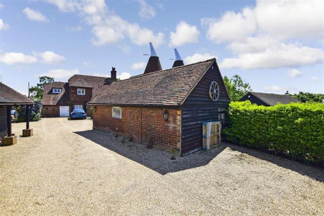 Workshop/Outbuildings