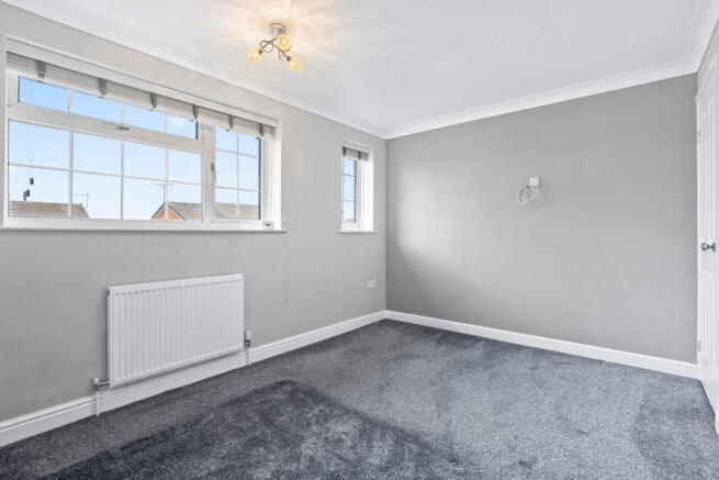 2 bed Semi-Detached for sale Image 8