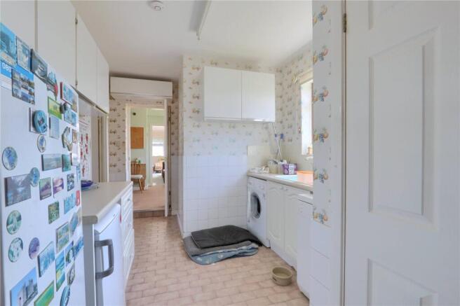 4 bed Detached for sale Image 11