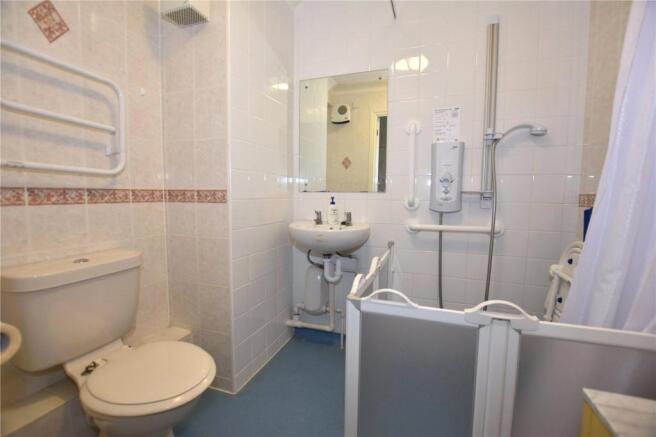 Bathroom/Wc