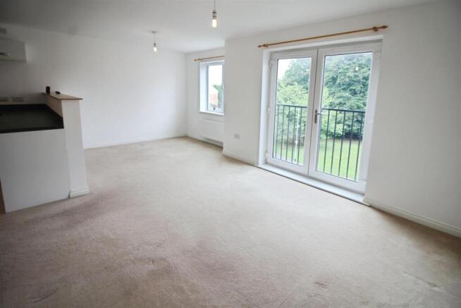 Open Plan Living/ Kitchen/Dining Area