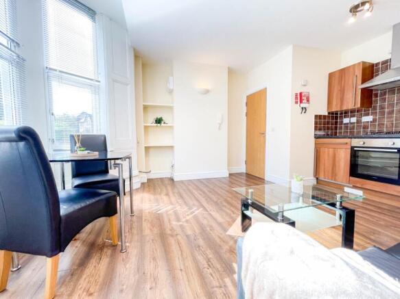 Lounge Kitchen (5)