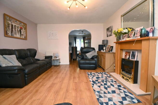3 bed Detached for sale Image 6