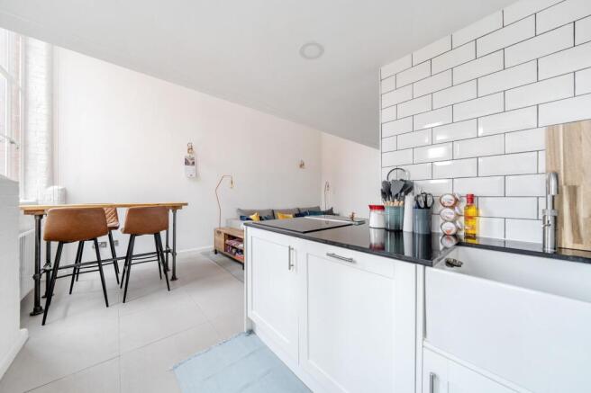 Kitchen/Dining area