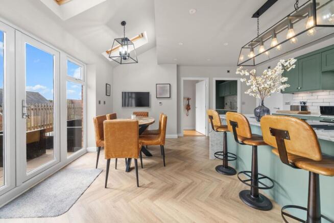 Bespoke Kitchen & Dining Space