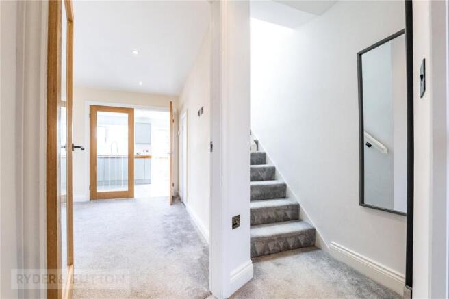 3 bed Semi-Detached for sale Image 4