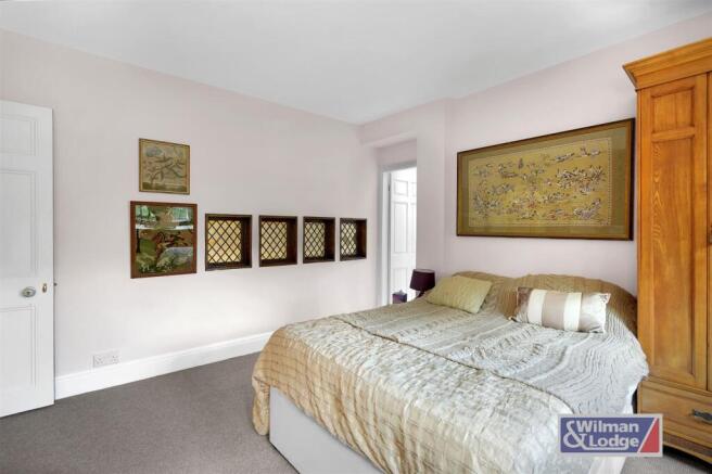 Four Double Bed Character Property in Steeton (28)