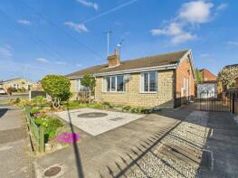 18, Sandringham Road, Byram WF11 9NS