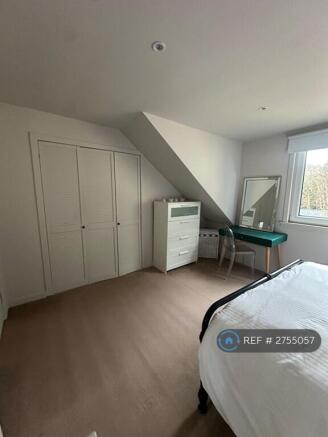 Large King Bedroom