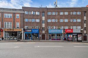 7, Chester Place, Green Lane, Northwood HA6 2XX