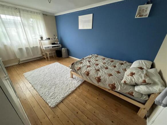 Bed 1.jpeg