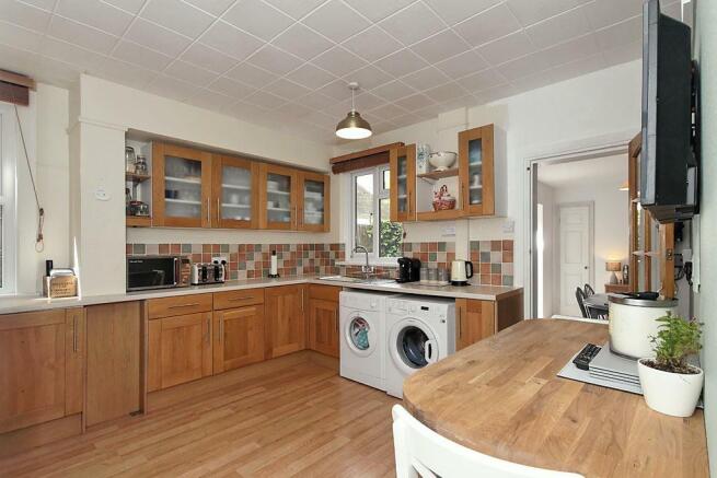 Alb-Kitchen_1.jpg