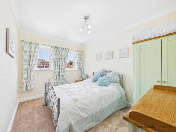 4 bed Detached for sale Image 11