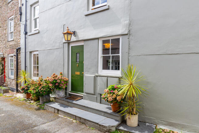 A04 - 15 Church Street, Modbury - 260819
