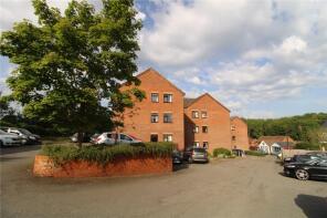 18, Winston Close, Daventry NN11 3NT