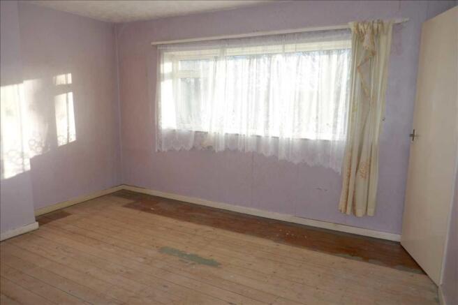 BEDROOM 1 (Front):
