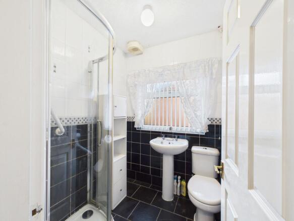 2 bed Semi-Detached Bungalow for sale Image 7