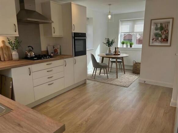 26 - kitchen.jpg