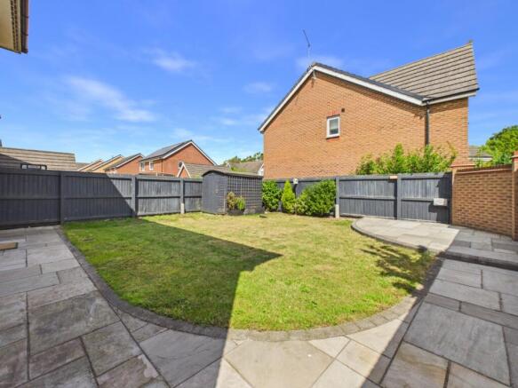 4 bed Detached for sale Image 12