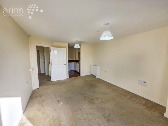 Englefield Place, Earley, RG6 photo 3