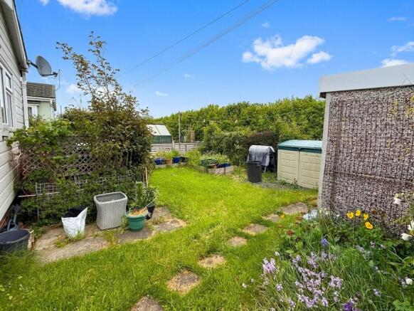 2 bed Park Home for sale Image 6