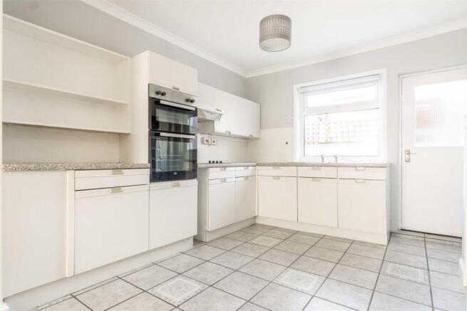 3 bed Terraced for sale Image 7