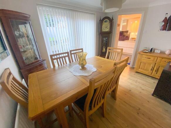 Dining Room  / Pa...