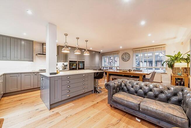 Kitchen/Dining Room