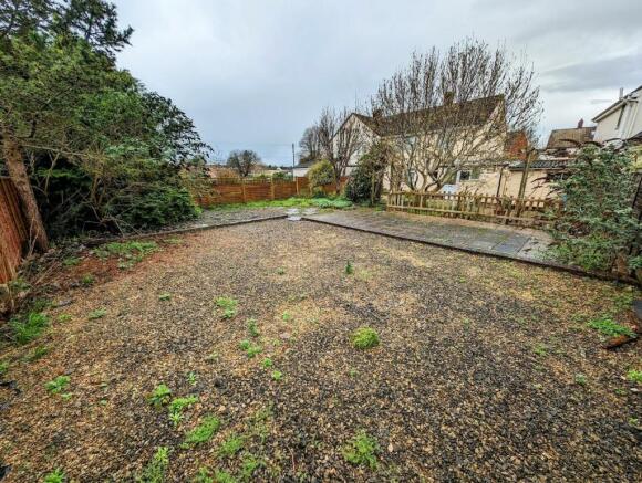 3 Firgrove Crescent garden 4.jpg