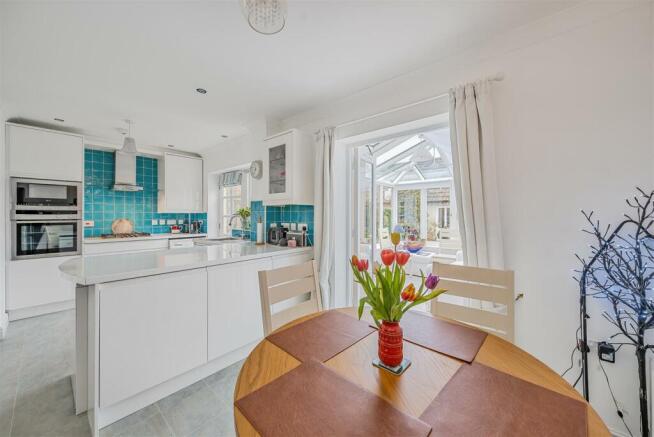 Kitchen/Dining Room